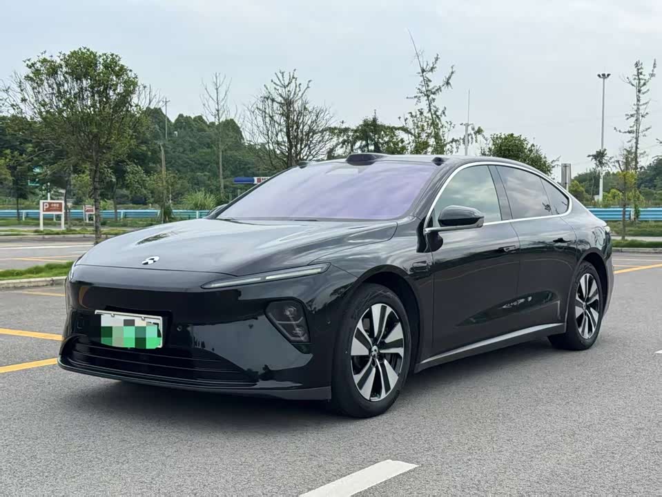 NIO ET7