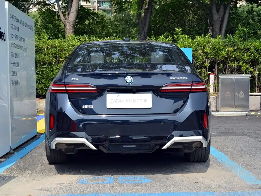 BMW i5 BMW i5