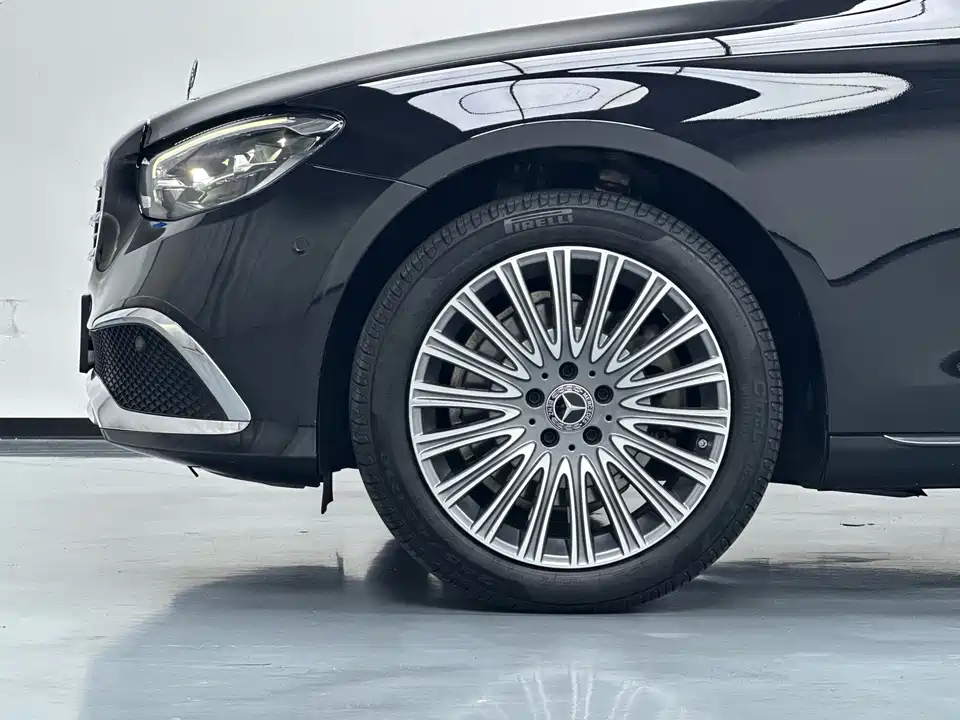 Mercedes-Benz E-class Mercedes-Benz E-class