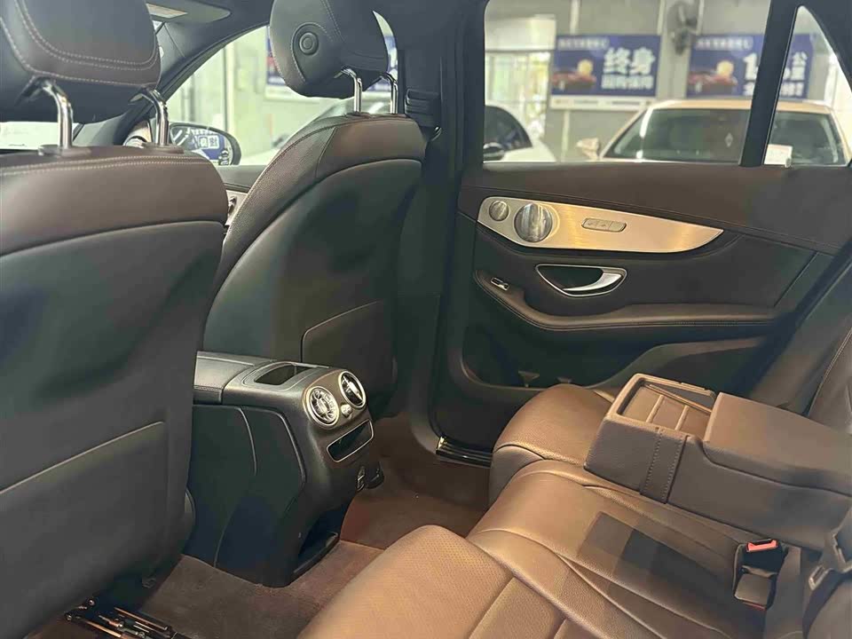 Mercedes-Benz GLC Mercedes-Benz GLC