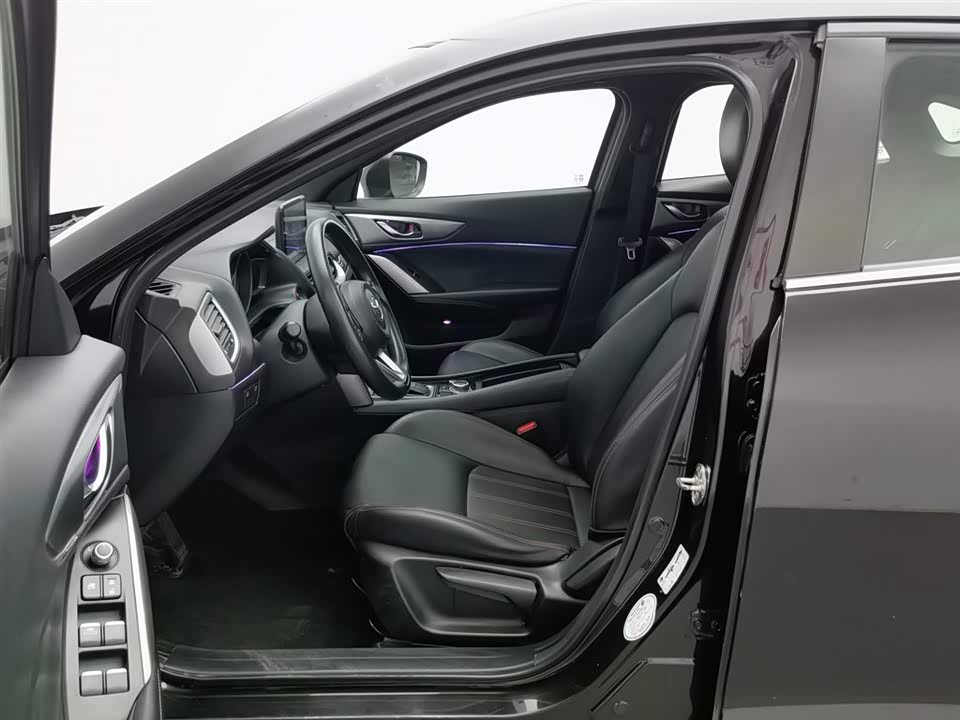 Mazda CX-4