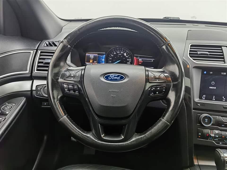 Ford Explorer Ford Explorer