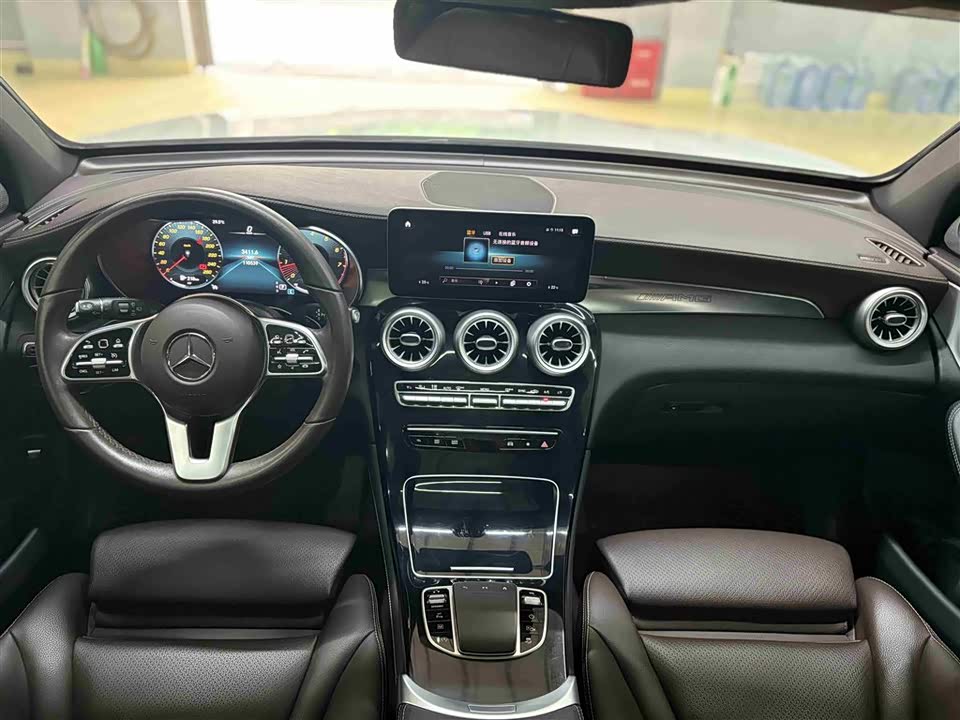 Mercedes-Benz GLC Mercedes-Benz GLC