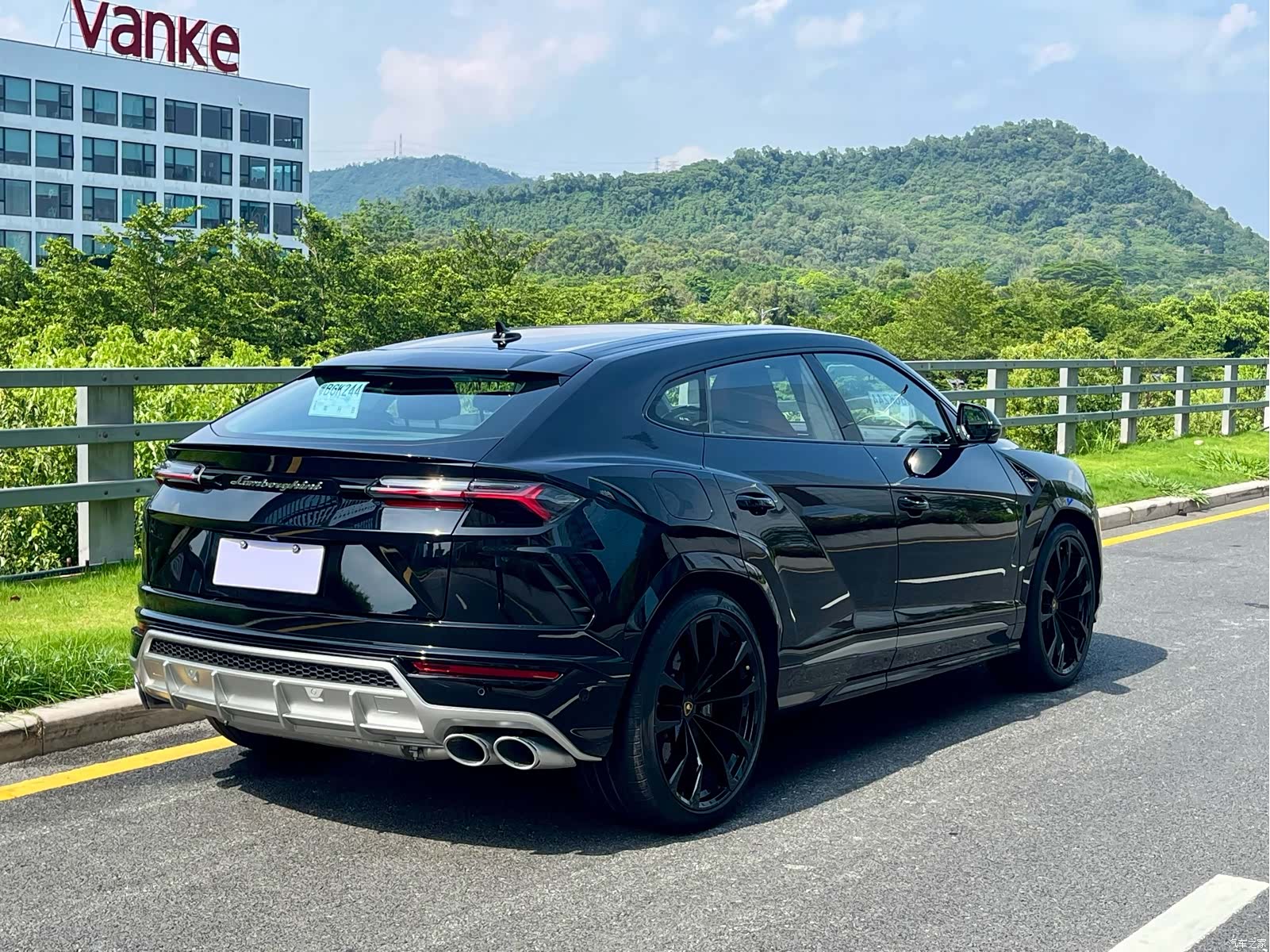 Lamborghini Urus, 2021 6
