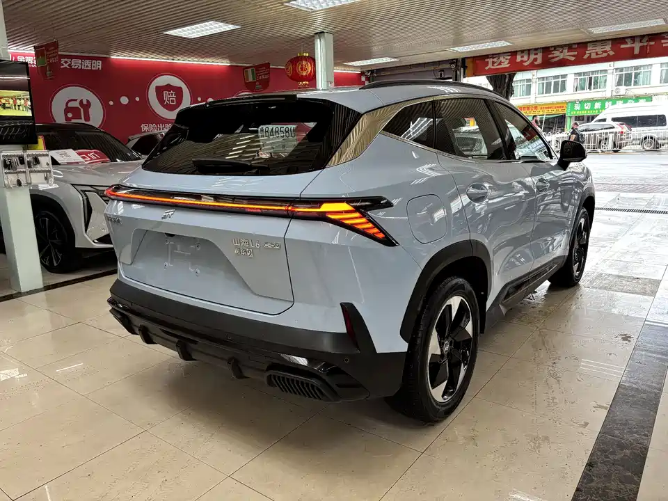 Jetour L6 Jetour L6