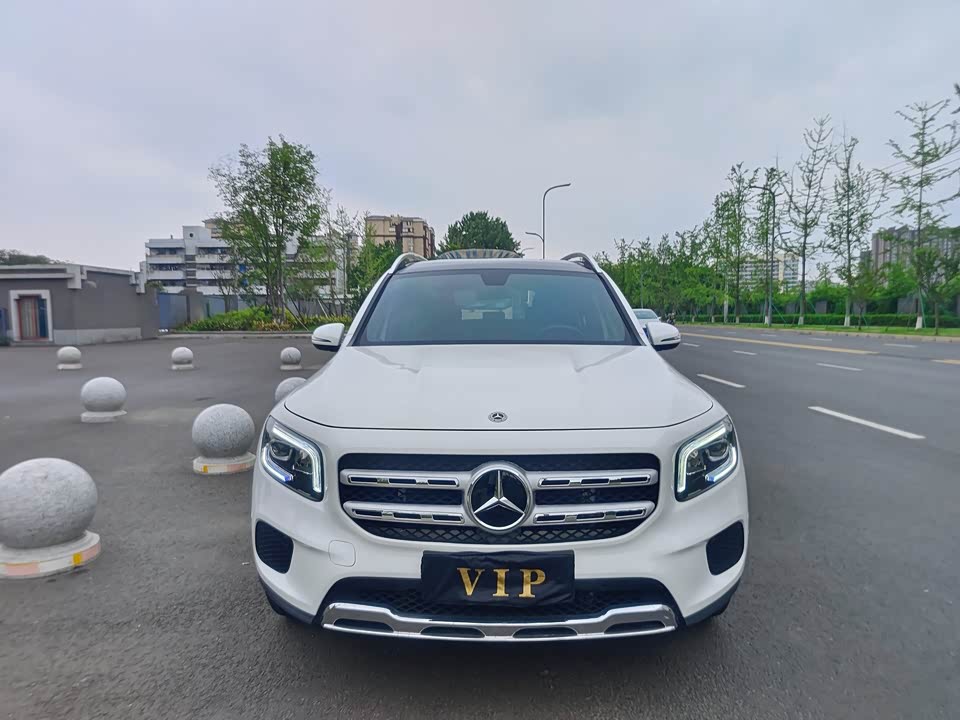 Mercedes-Benz GLB Mercedes-Benz GLB