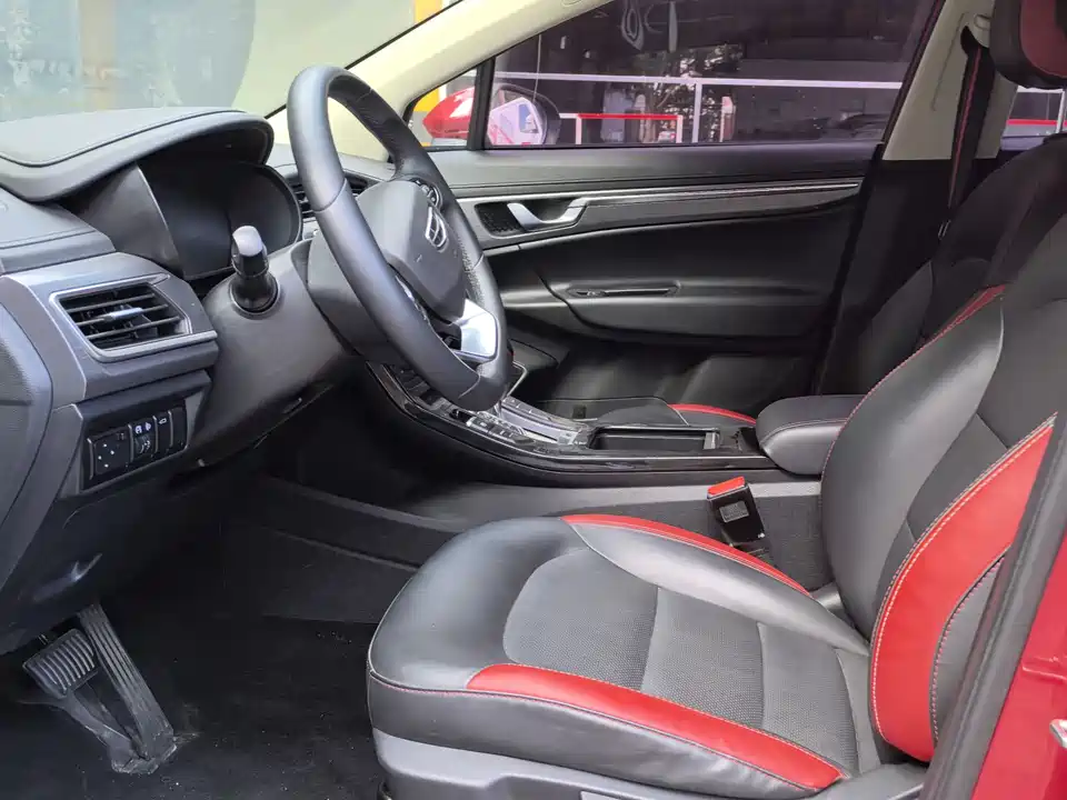 Geely Emgrand GS