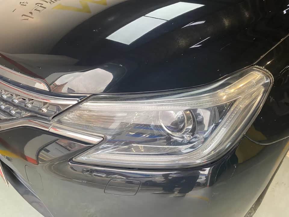 Toyota Reiz