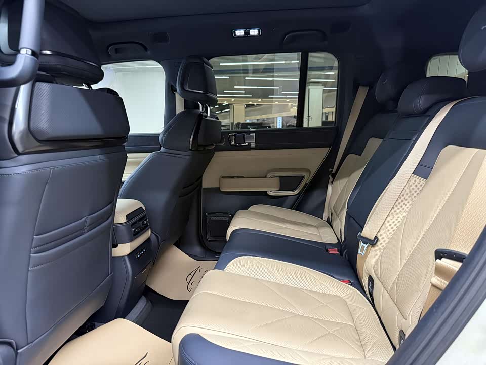 BYD Leopard 5 BYD Leopard 5