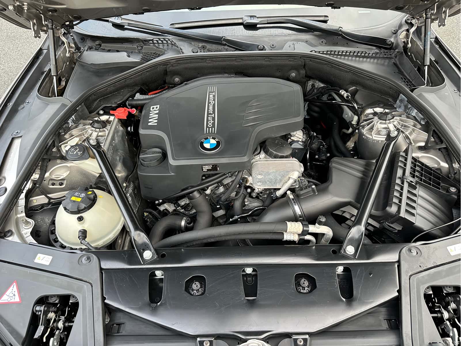 BMW 5 Series, 2015 14