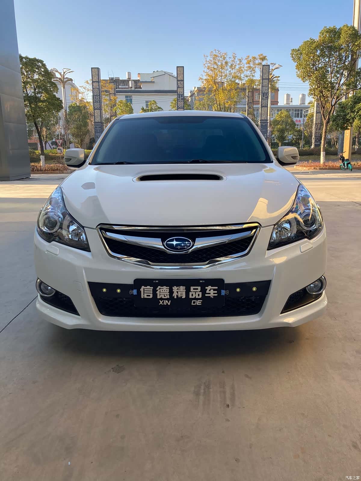 Subaru Legacy, 2009 1