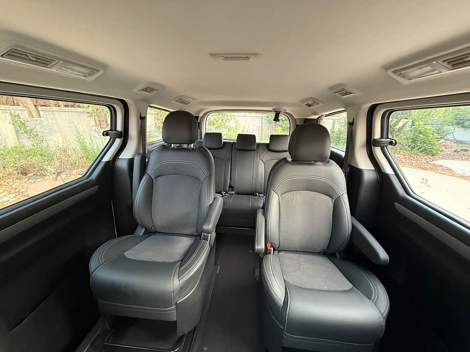 MAXUS Chase G10 MAXUS Chase G10