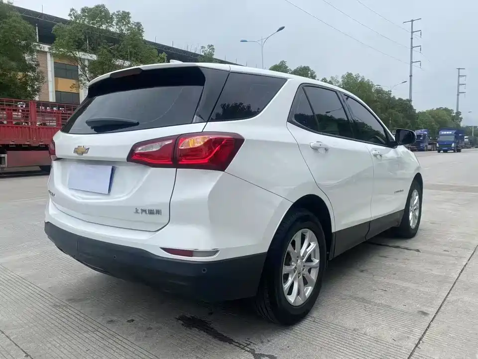 Chevrolet Explorer