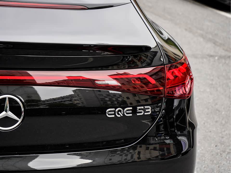 Mercedes-Benz EQE AMG
