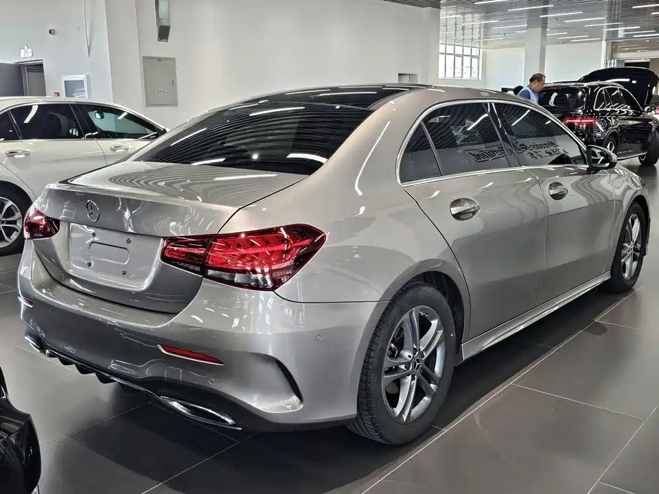 Mercedes-Benz Class A Mercedes-Benz Class A