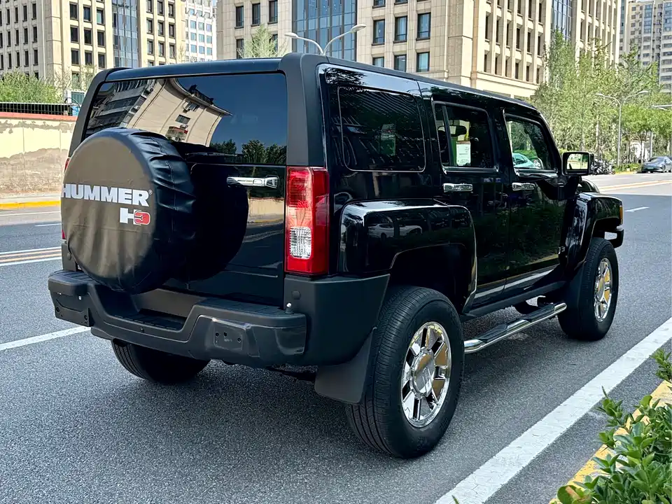 Hummer H3
