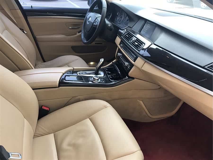 香气扑鼻是什么意思