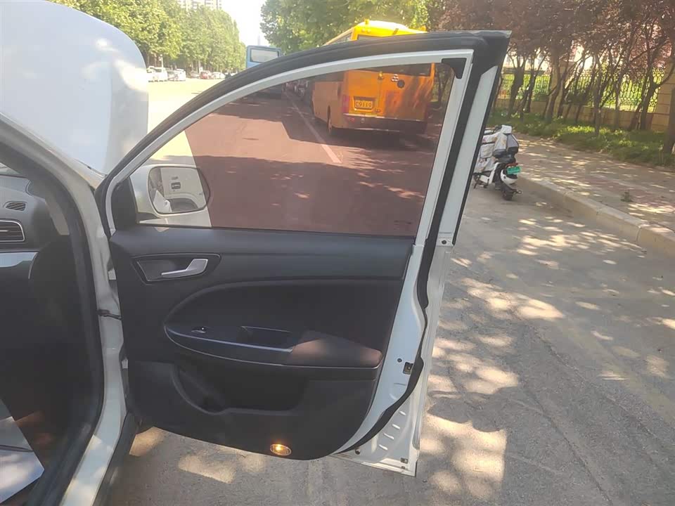 FAW Junpai D60 FAW Junpai D60