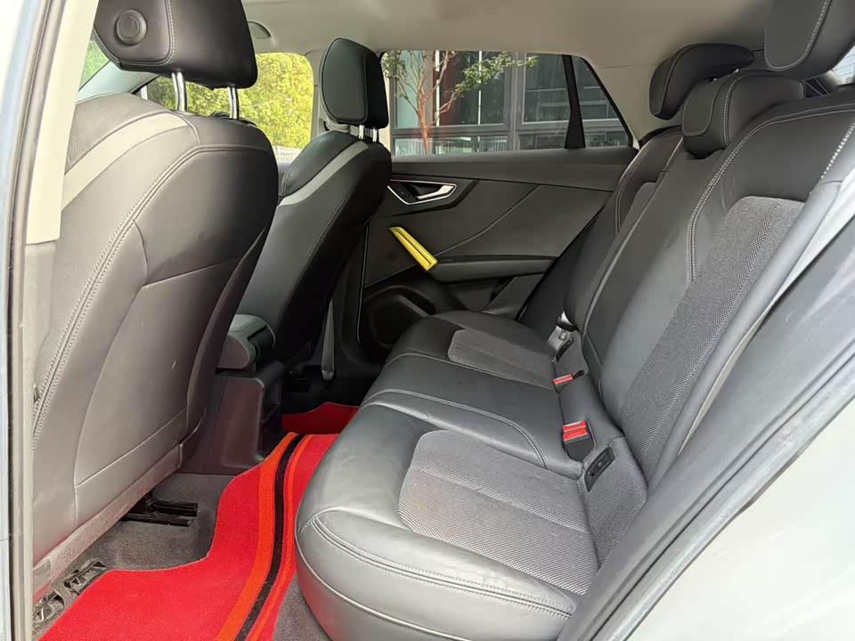 Audi Q2L Audi Q2L