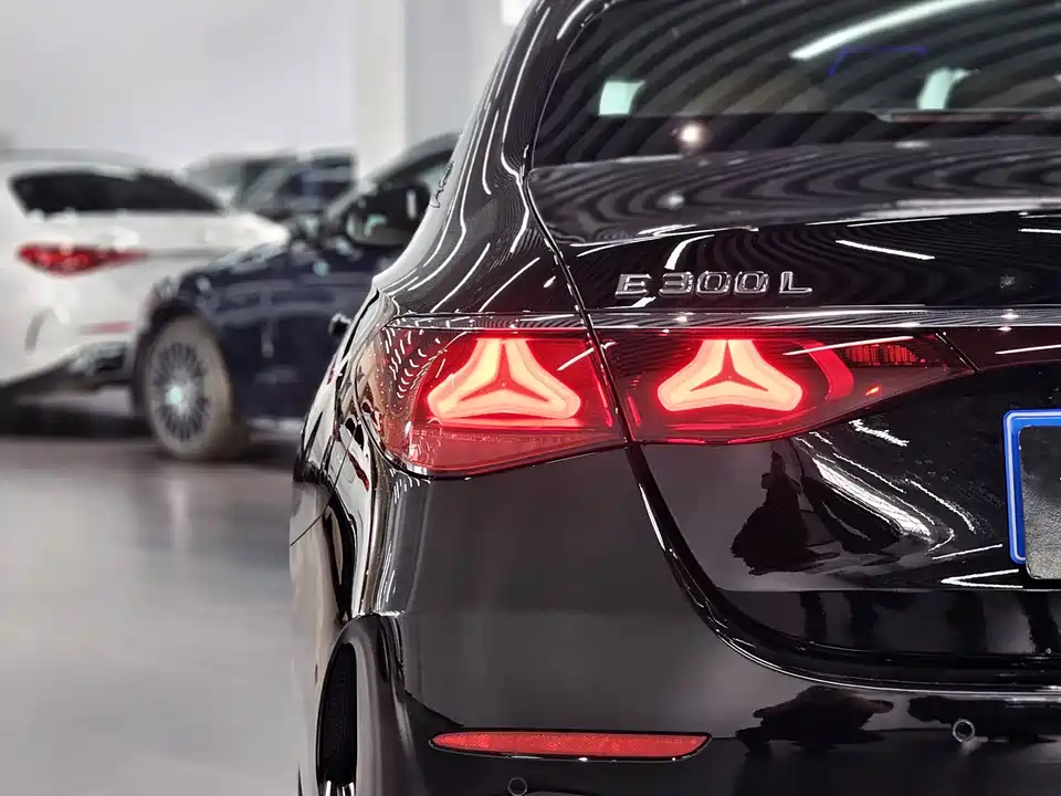 Mercedes-Benz E-class Mercedes-Benz E-class