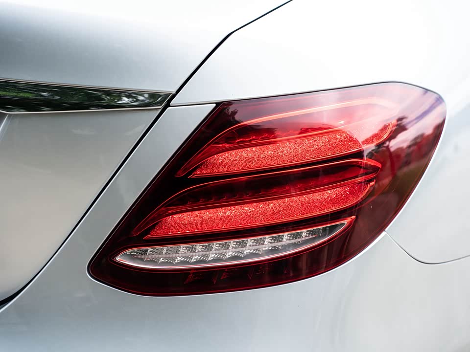 Mercedes-Benz E-class Mercedes-Benz E-class