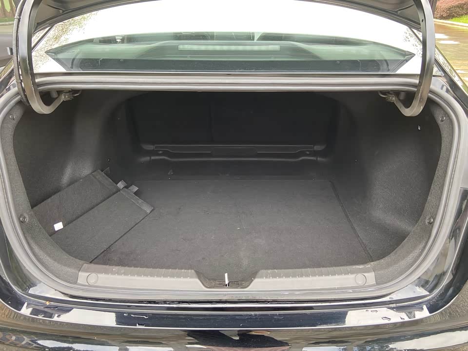 Trumpchi Shadow Leopard