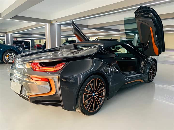 宝马i8 2020款 极夜流星限量版