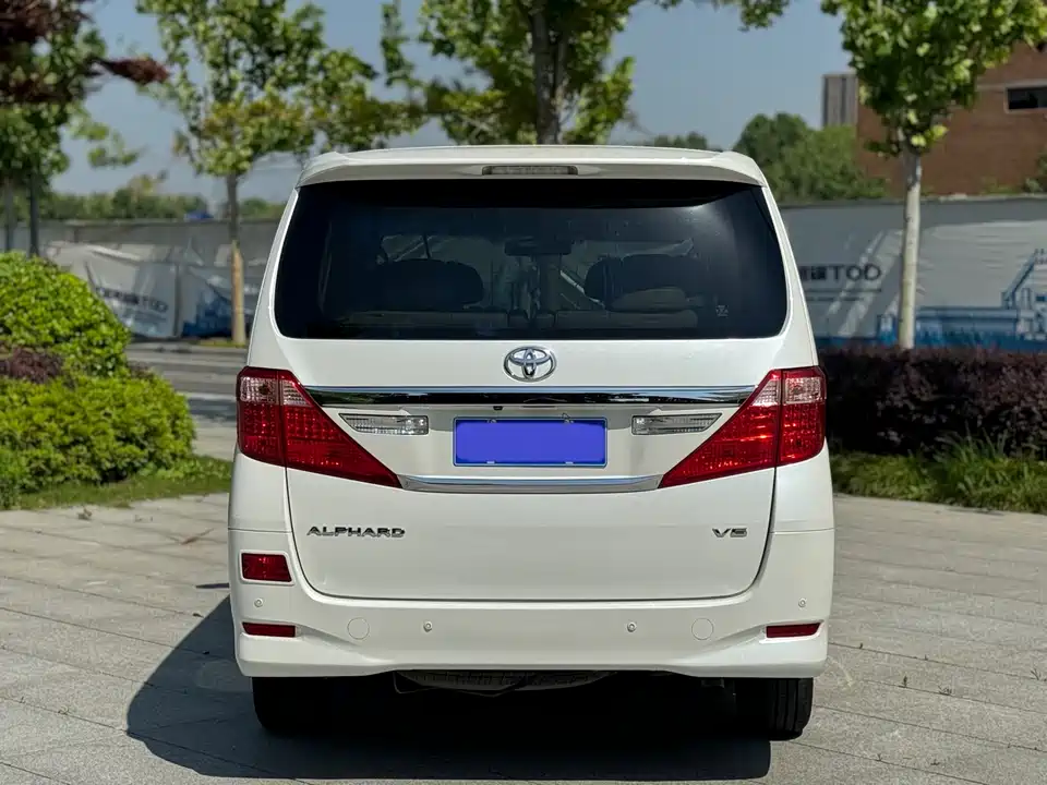 Toyota Elfa Toyota Elfa