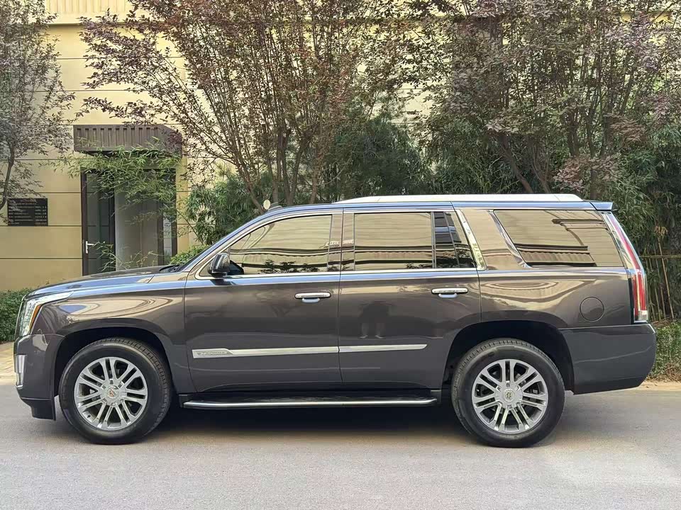 Cadillac Escalade ESCALADE