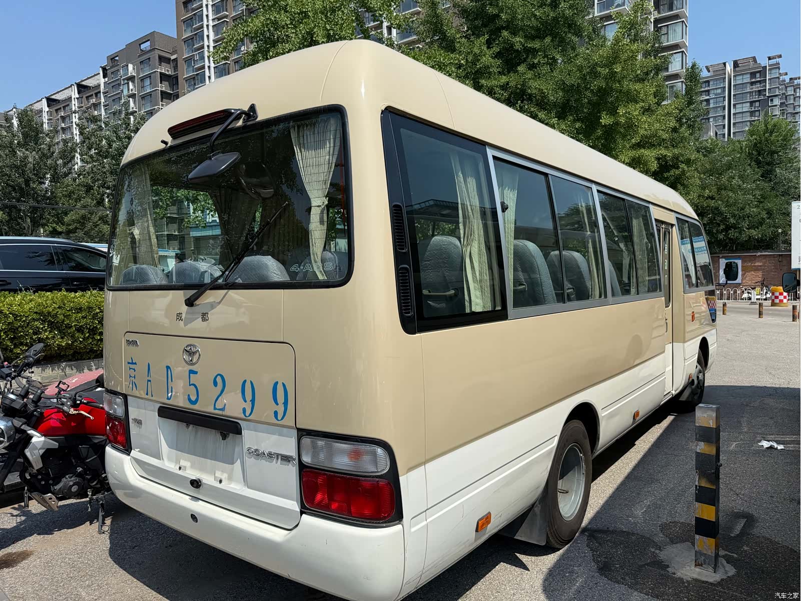 Toyota Coaster, 2009 13