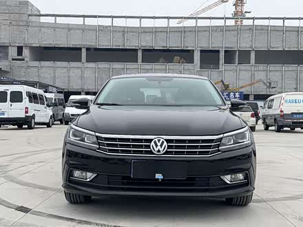 帕萨特 2017款 330tsi dsg尊荣版