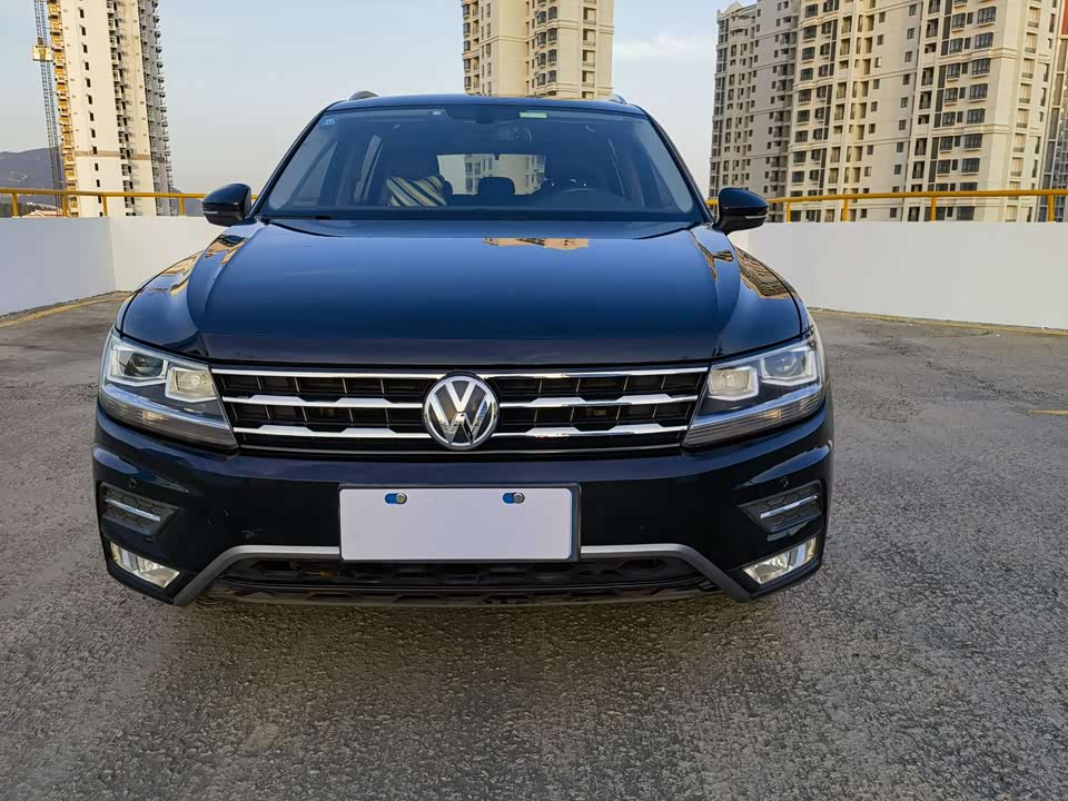 Volkswagen Tiguan L