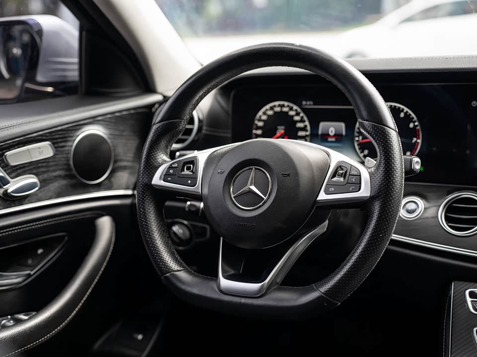 Mercedes-Benz E-class Mercedes-Benz E-class