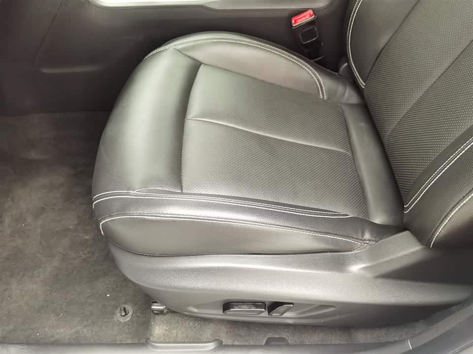 Roewe RX5 Roewe RX5