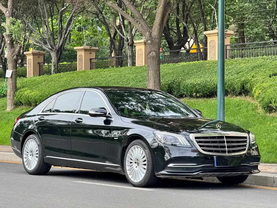 Mercedes-Benz S-class Mercedes-Benz S-class