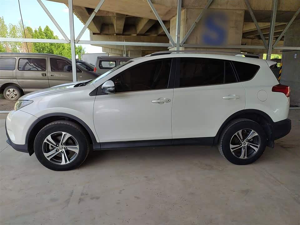 Toyota RAV4 Rongfang