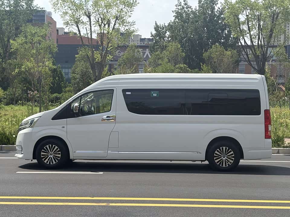 Toyota HIACE Toyota HIACE