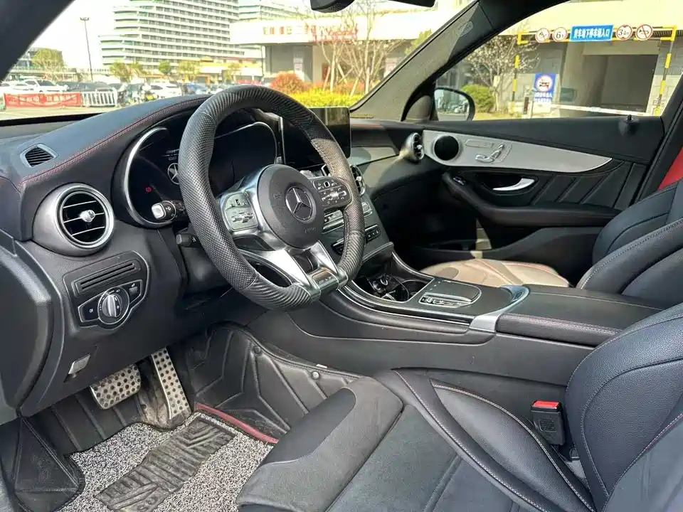 Mercedes-Benz GLC AMG