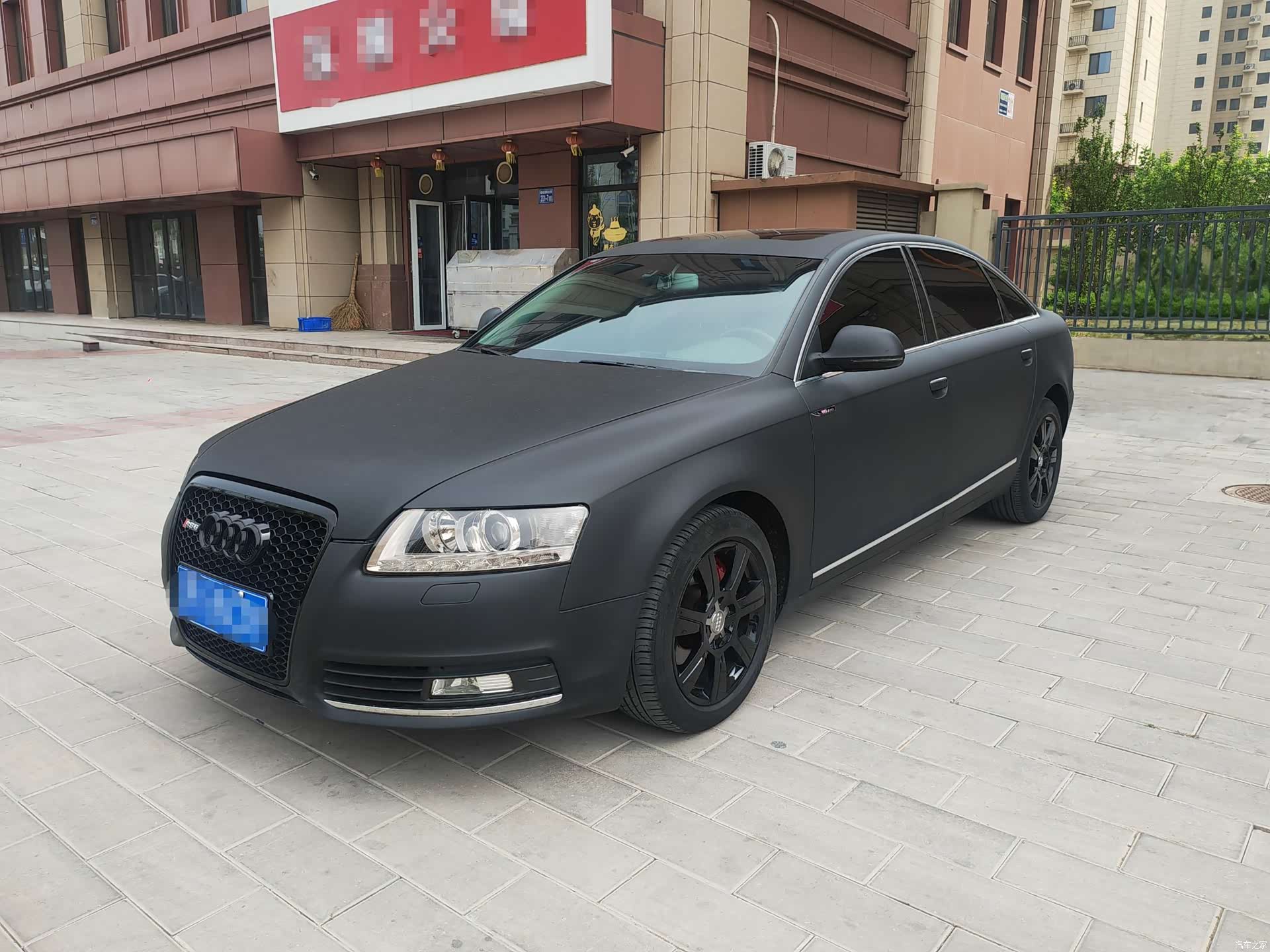 Audi A6L, 2011 1