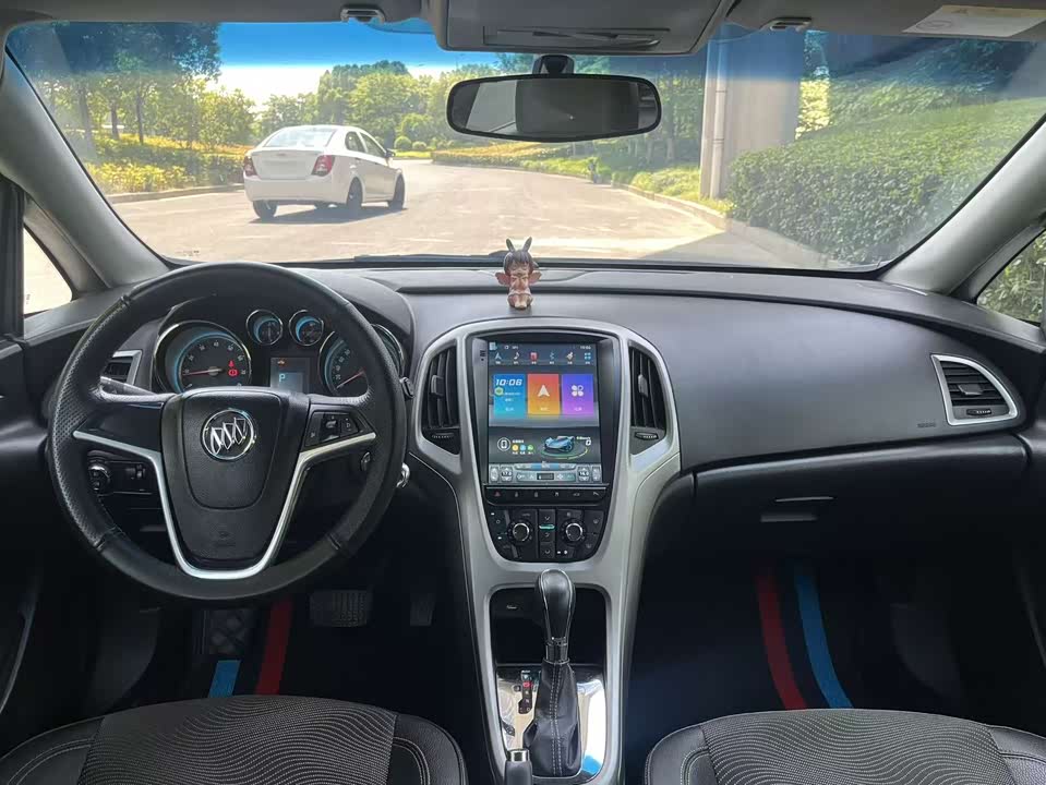Buick Yinglang