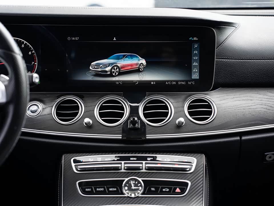 Mercedes-Benz E-class Mercedes-Benz E-class