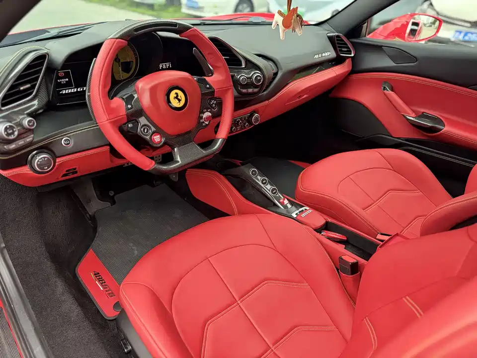 Ferrari 488