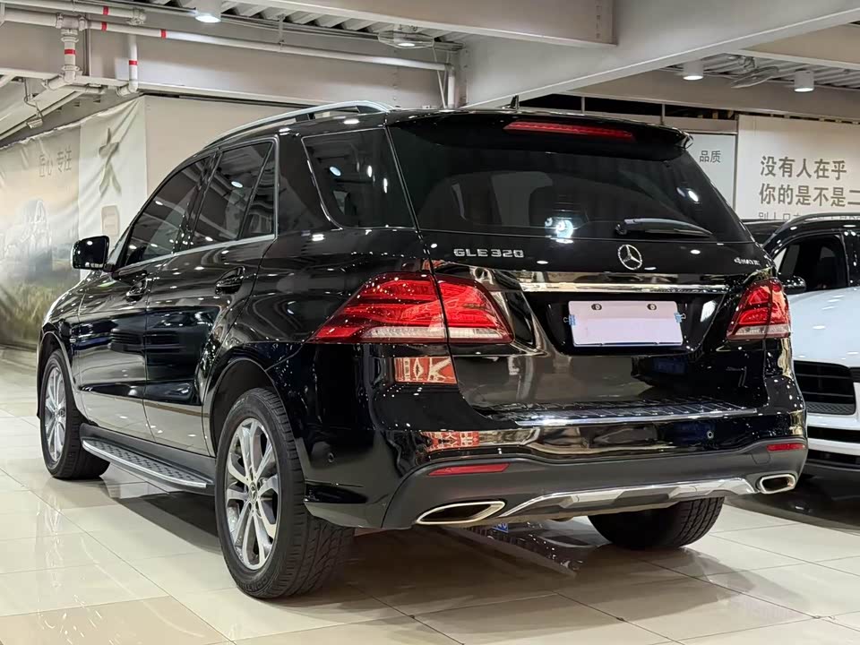 Mercedes-Benz GLE Mercedes-Benz GLE