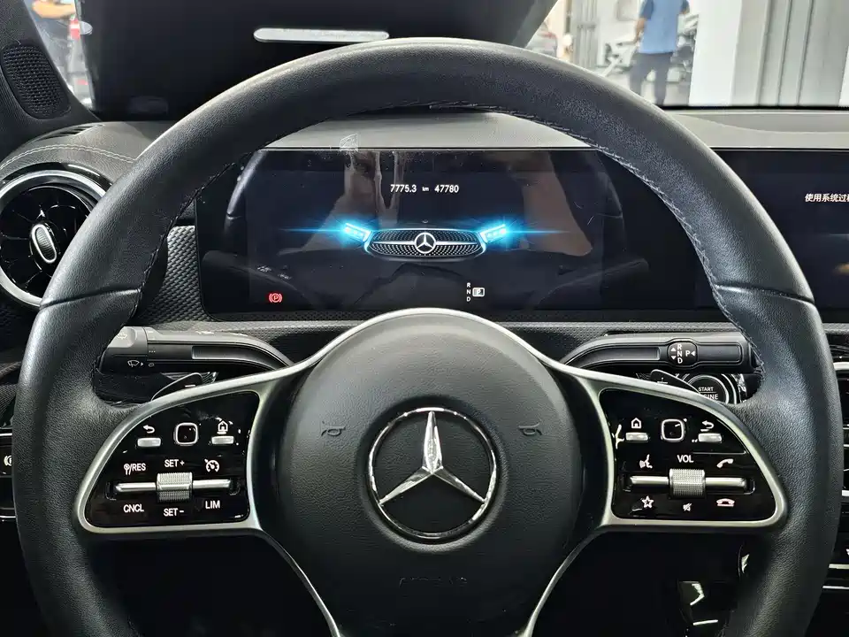 Mercedes-Benz Class A Mercedes-Benz Class A
