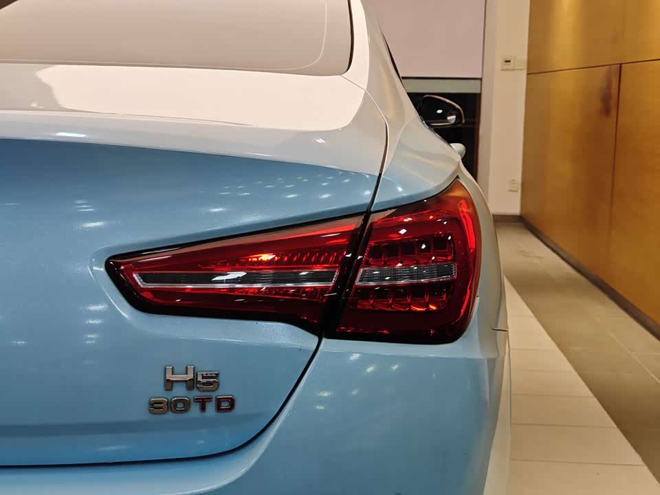 Hongqi H5 Hongqi H5