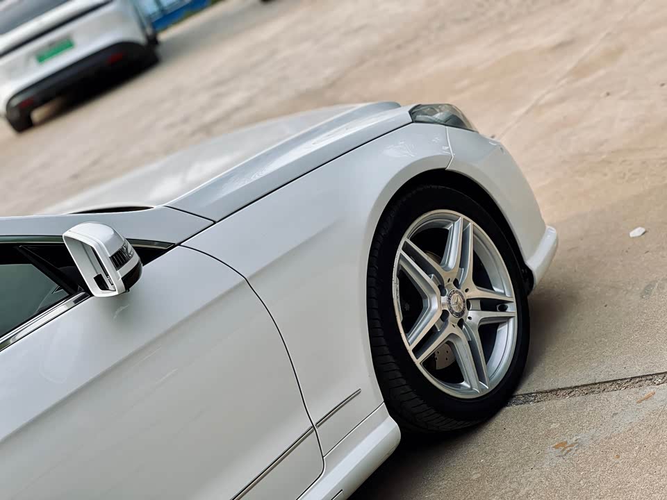 Mercedes-Benz E-class Mercedes-Benz E-class