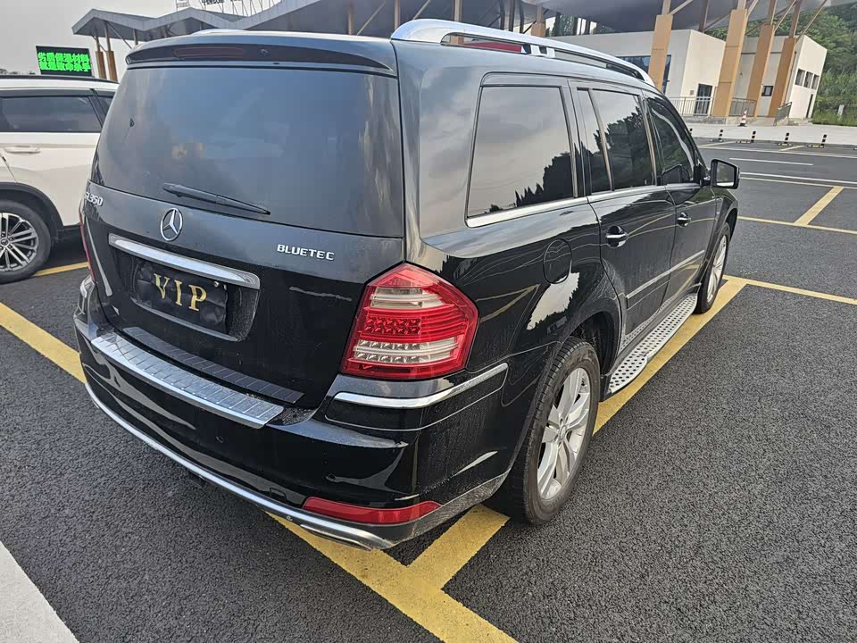 Mercedes-Benz GL grade