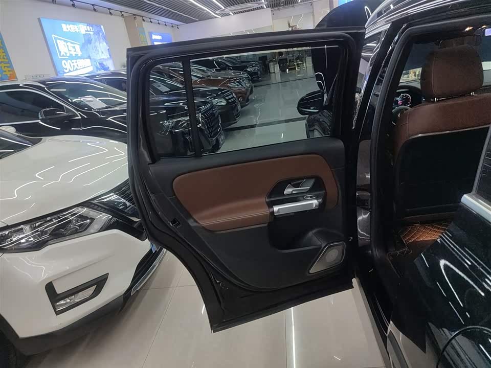 Mercedes-Benz GLB Mercedes-Benz GLB