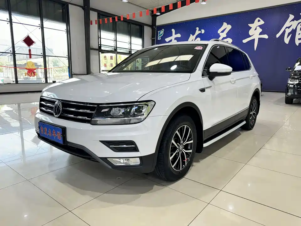 Volkswagen Tiguan L