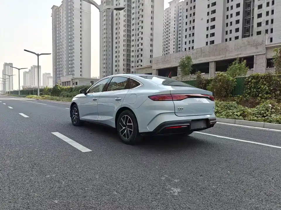 BYD Qin L